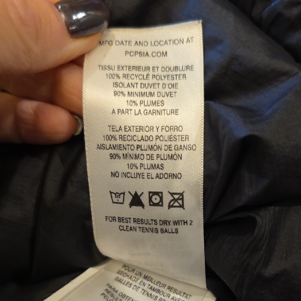 Patagonia Men's Midnight Black Puffer Jacket - Picture 5 of 7